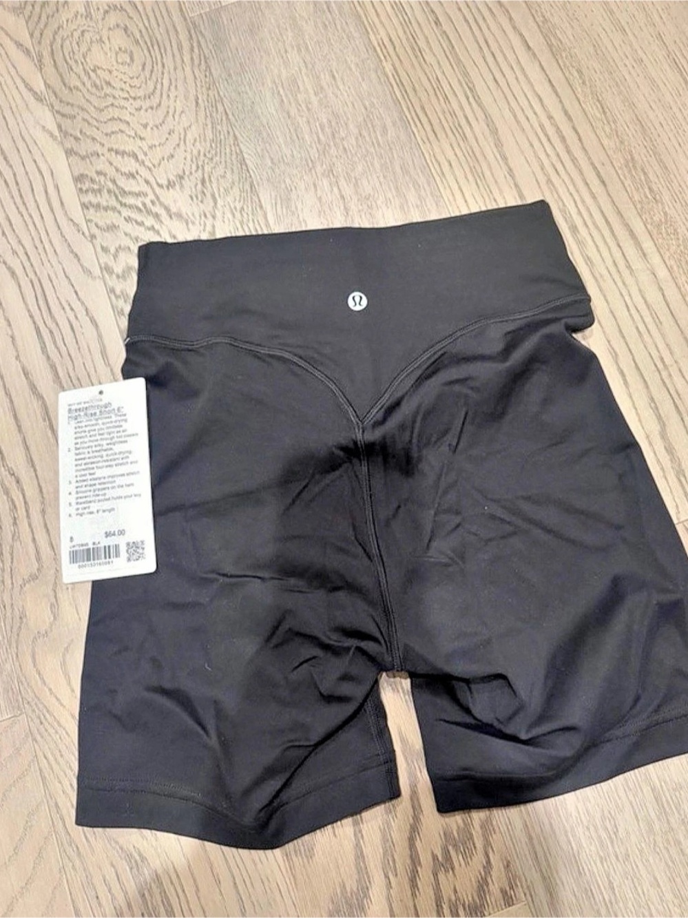 lululemon BreezeThrough High-Rise Short 6" Black Size 8